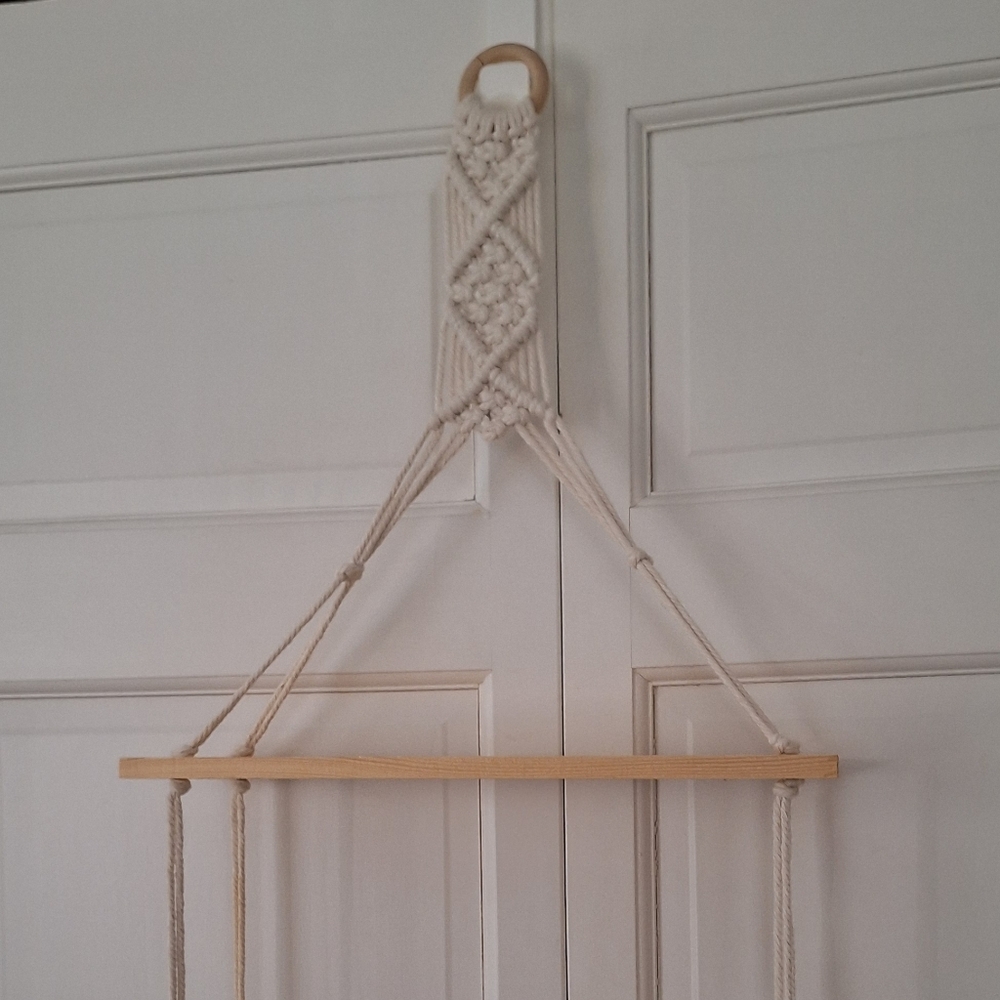 Wood and Macrame shelves - Picture 2 of 3